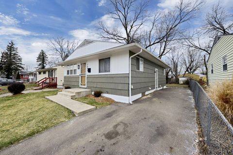 Tiny photo for 1684 E Blake Avenue, Columbus, OH 43219 (MLS # 226002393)