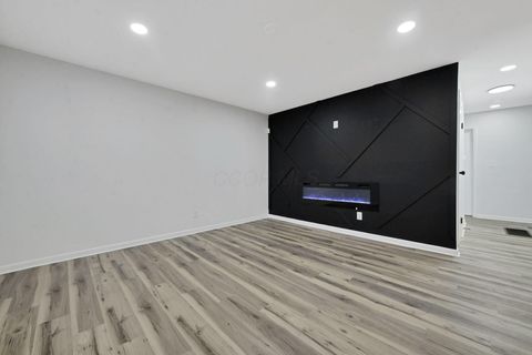 Tiny photo for 1684 E Blake Avenue, Columbus, OH 43219 (MLS # 226002393)