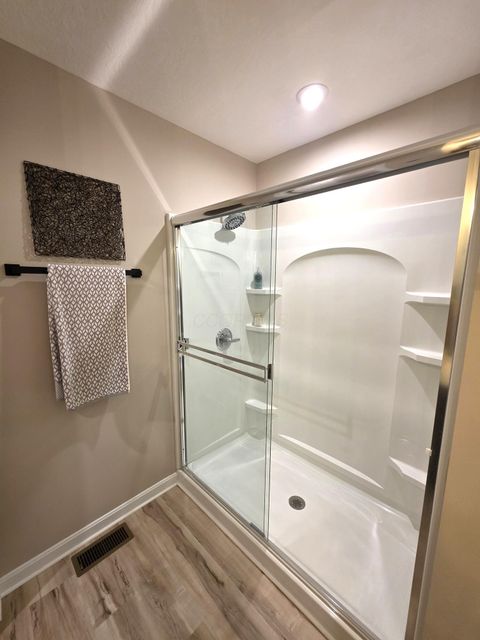 Tiny photo for 4878 Amber Crossing Drive, Columbus, OH 43232 (MLS # 226000909)