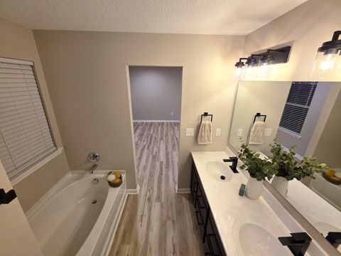 Tiny photo for 4878 Amber Crossing Drive, Columbus, OH 43232 (MLS # 226000909)