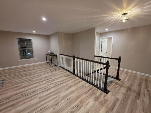 Tiny photo for 4878 Amber Crossing Drive, Columbus, OH 43232 (MLS # 226000909)