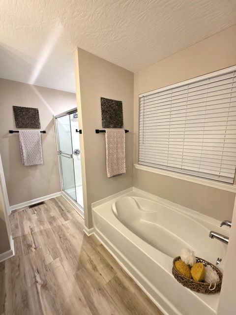 Tiny photo for 4878 Amber Crossing Drive, Columbus, OH 43232 (MLS # 226000909)