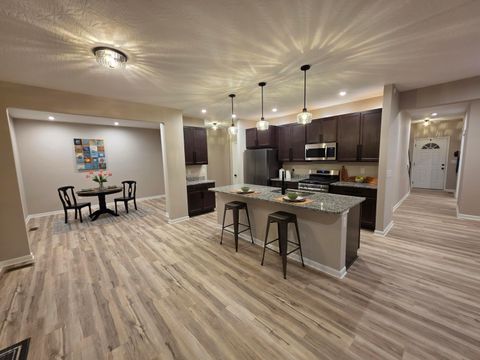 Tiny photo for 4878 Amber Crossing Drive, Columbus, OH 43232 (MLS # 226000909)