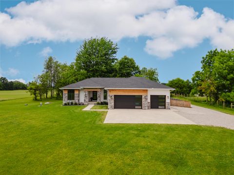 Photo of 15724 Evans Road, Johnstown, OH 43031 (MLS # 226021124)