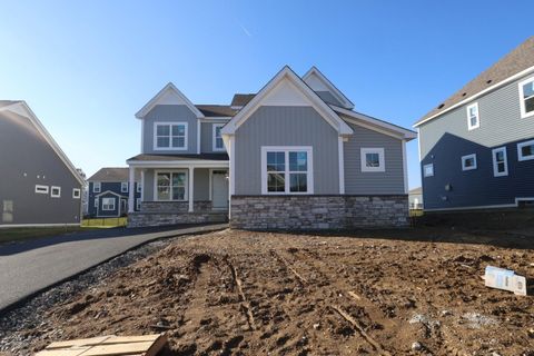 Photo of 306 Reign Way, Pataskala, OH 43062 (MLS # 225042920)