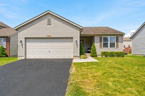 Photo of 7654 Farm Hill Drive, Blacklick, OH 43004 (MLS # 226026553)