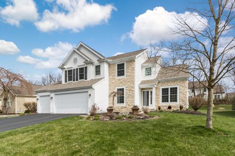 Photo of 5016 Shoreside Drive, Grove City, OH 43123 (MLS # 226009111)