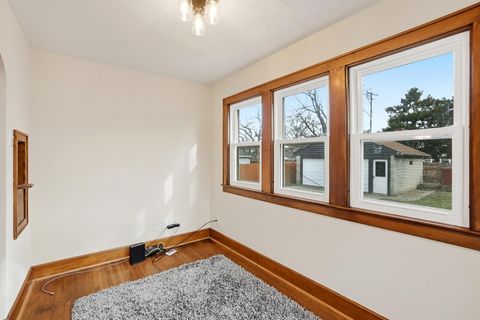 Tiny photo for 642 S Roys Avenue, Columbus, OH 43204 (MLS # 226000757)