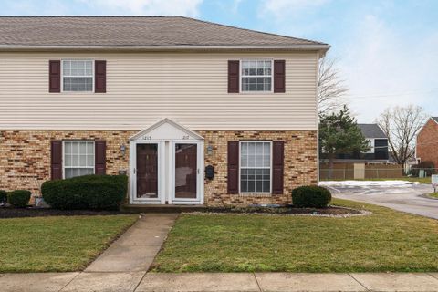 Photo of 1217 Weybridge Road, Columbus, OH 43220 (MLS # 226004853)