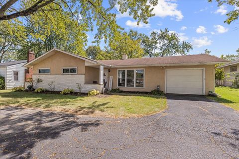 Photo of 4695 Cemetery Road, Hilliard, OH 43026 (MLS # 225035274)