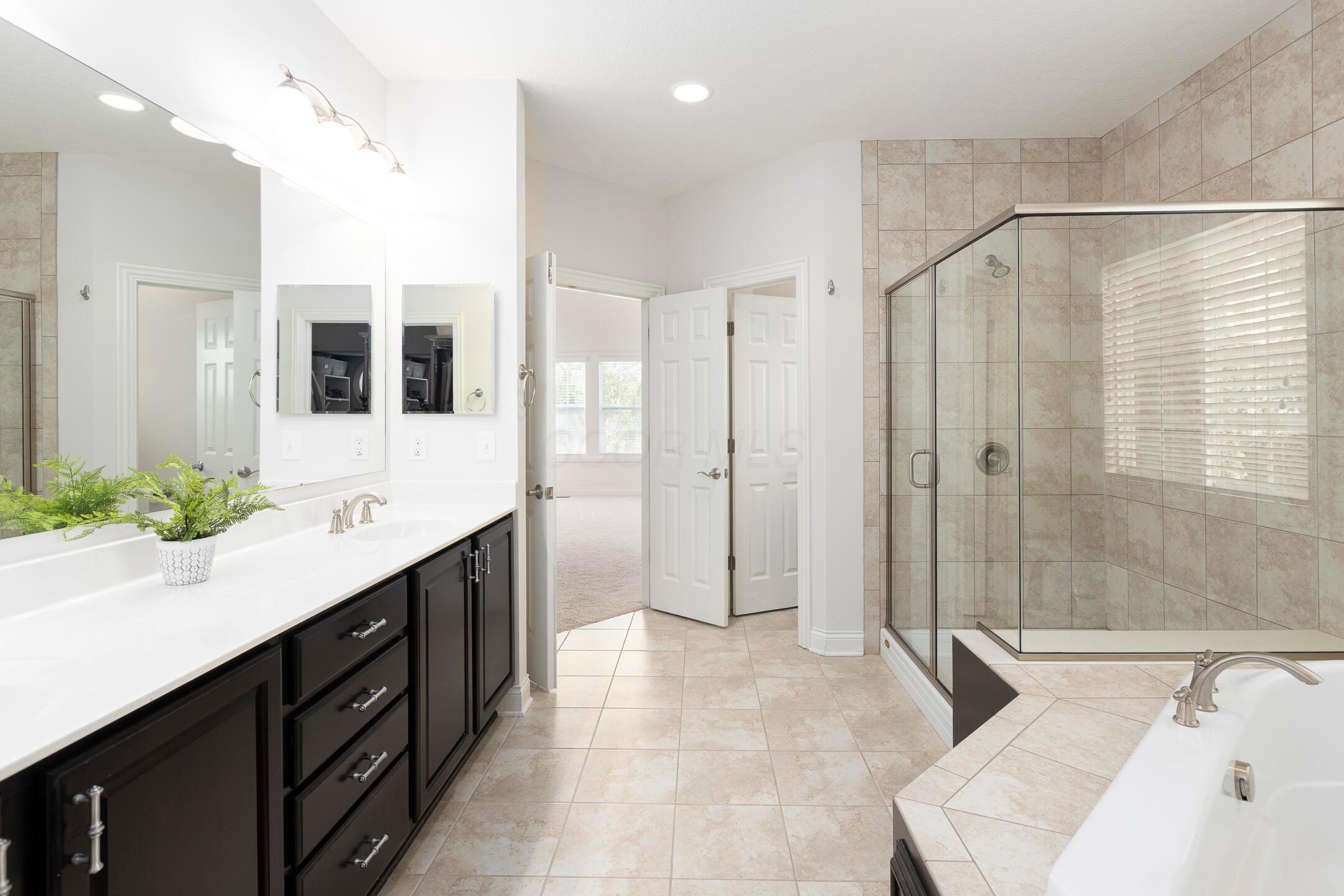 7595 Skarlocken Green, New Albany, Ohio image 31