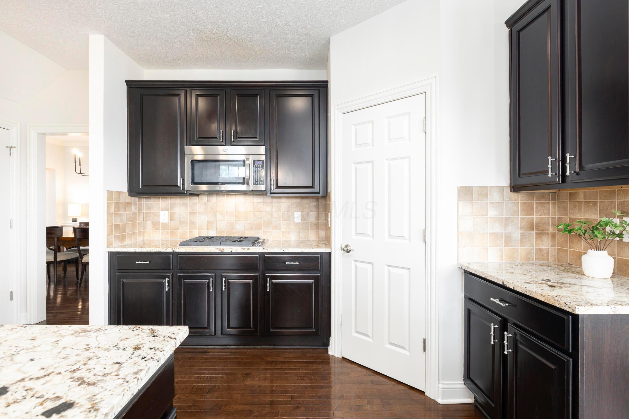 7595 Skarlocken Green, New Albany, Ohio image 20