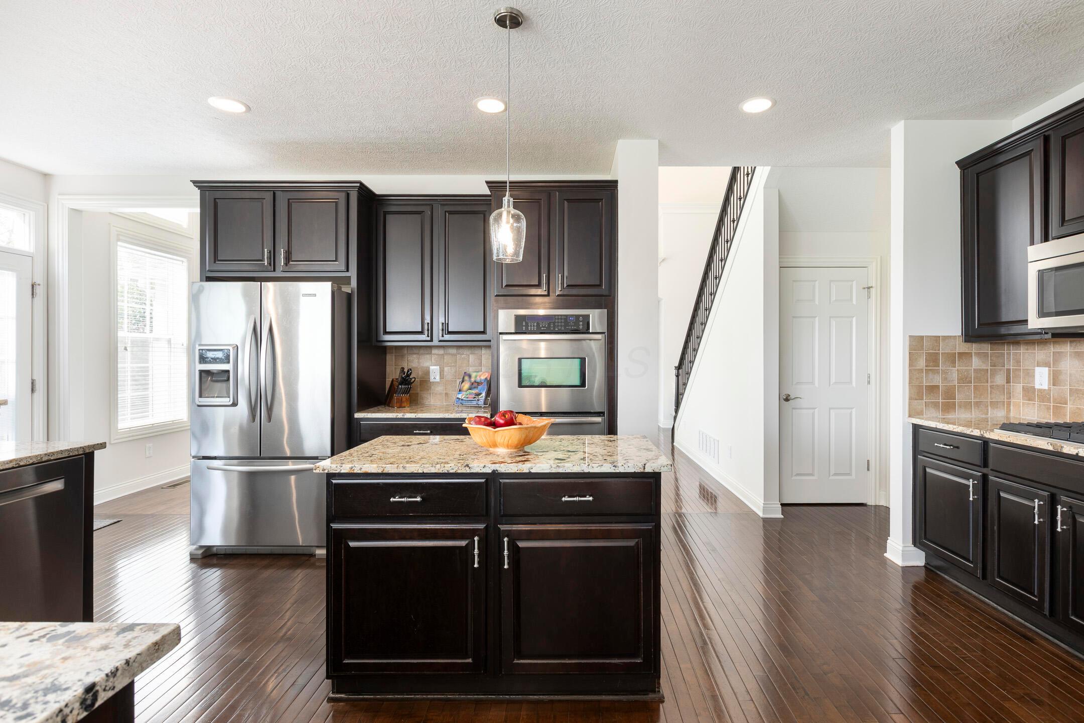 7595 Skarlocken Green, New Albany, Ohio image 18