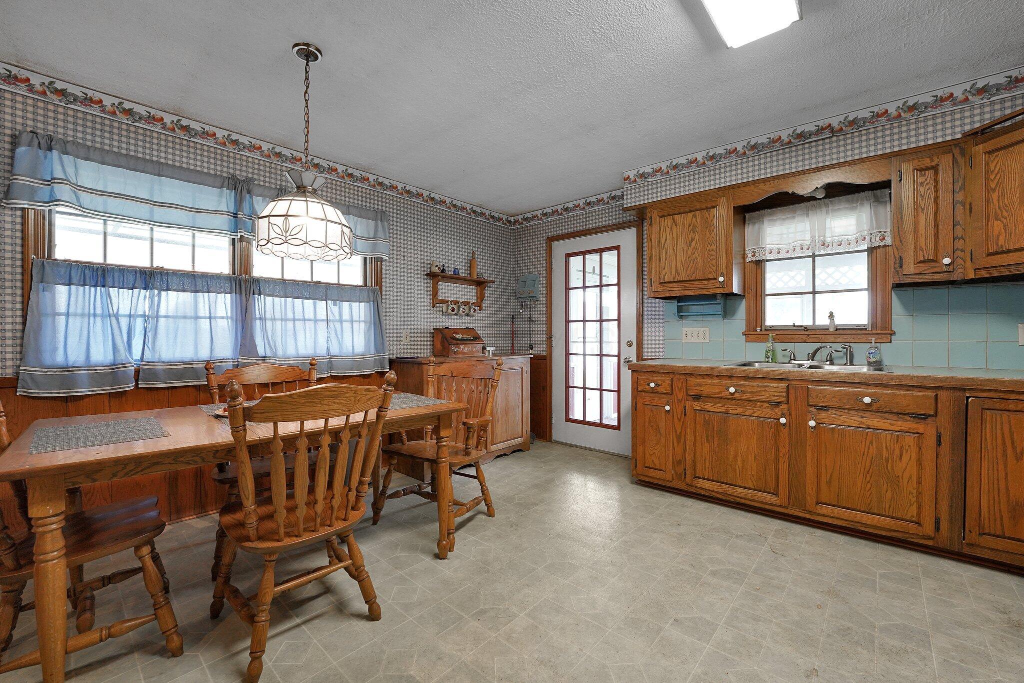 17284 Little Walnut Road, Circleville, Ohio image 10