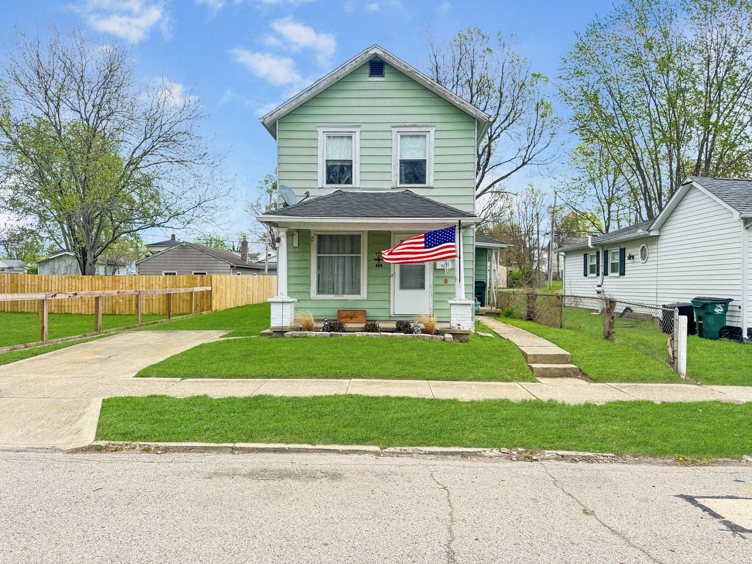 711 N Russell Street