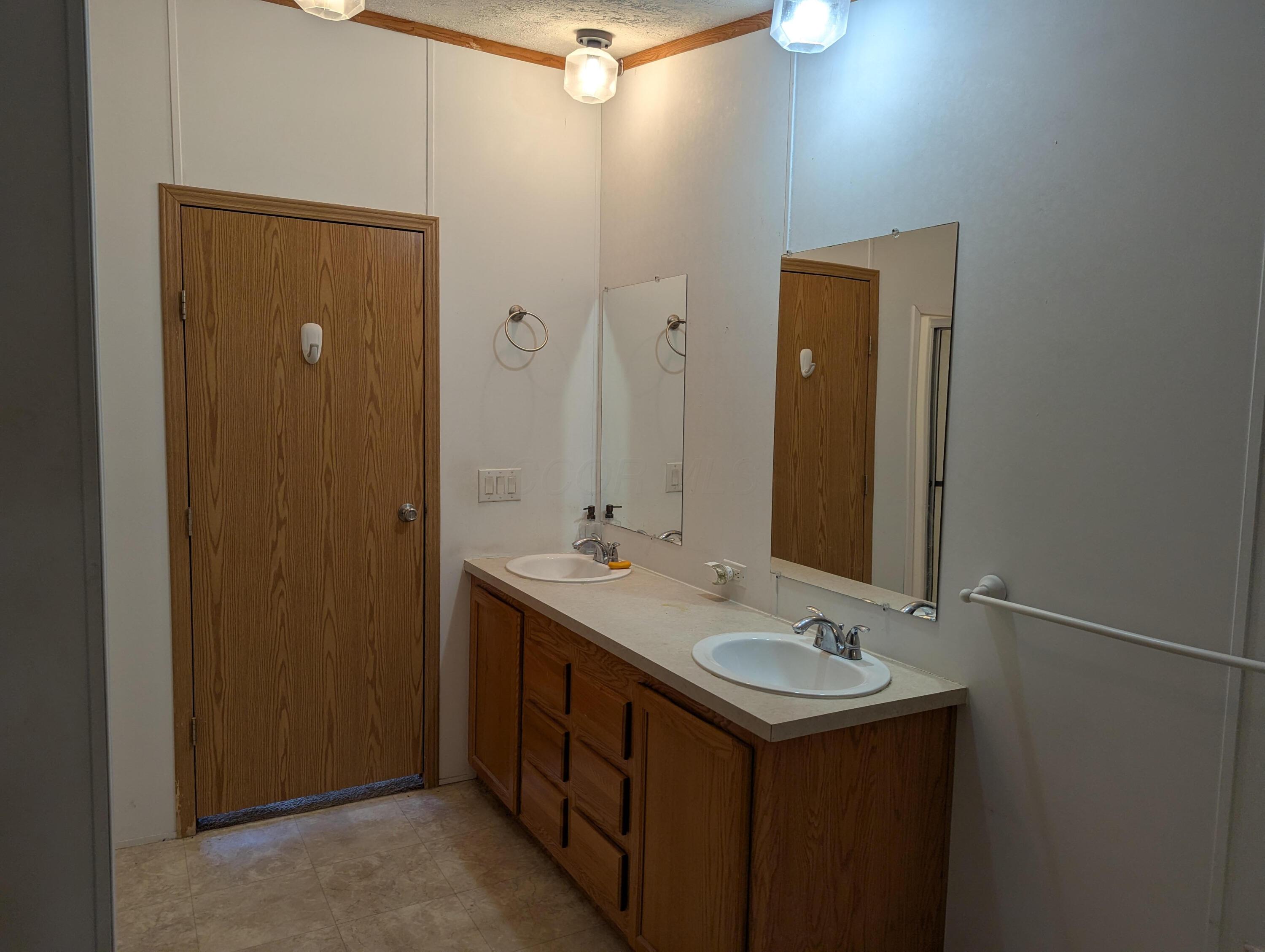 9965 Catt Road, Newark, Ohio image 10