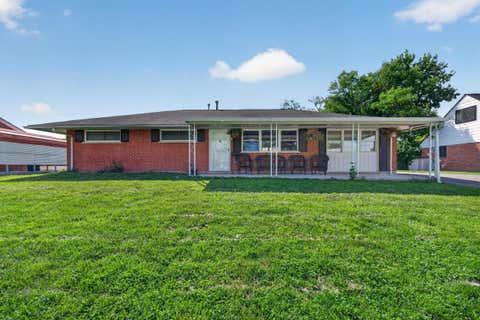 Photo of 899 W Stephen Drive W, Columbus, OH 43204 (MLS # 226032006)