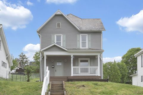 Photo of 318 N Pleasant Street, New Lexington, OH 43764 (MLS # 226012870)