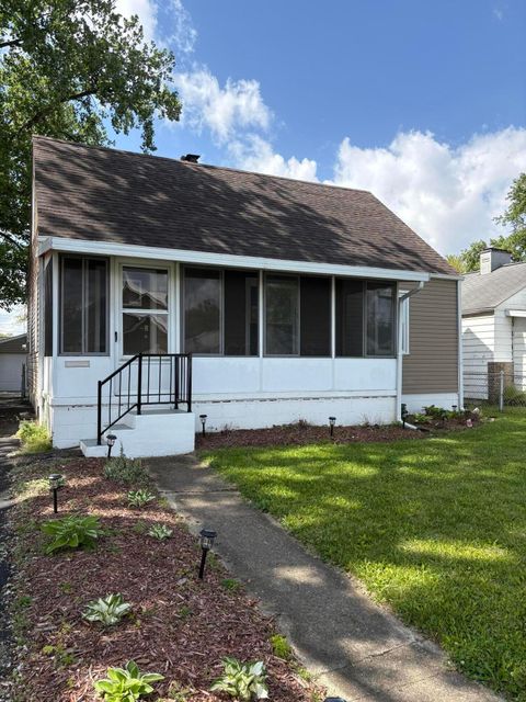 Photo of 1341 E 15th Avenue, Columbus, OH 43211 (MLS # 226016801)