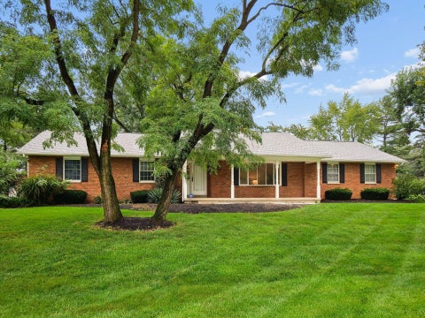 Photo of 2670 Geyerwood Court, Grove City, OH 43123 (MLS # 226035953)