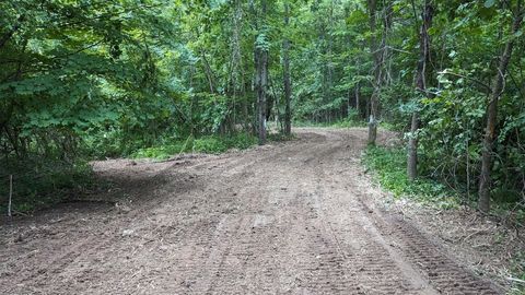 Photo of 2984 Canyon Road, Granville, OH 43023 (MLS # 224029723)