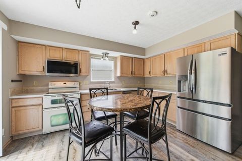 Tiny photo for 2607 NORTHWOLD Road, Columbus, OH 43231 (MLS # 226014521)