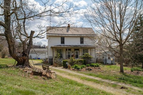 Tiny photo for 14120 Union Road, Laurelville, OH 43135 (MLS # 226011550)