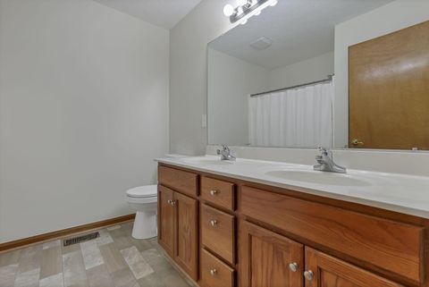 Tiny photo for 453 Bren Drive, Lancaster, OH 43130 (MLS # 226000739)