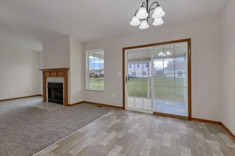 Tiny photo for 453 Bren Drive, Lancaster, OH 43130 (MLS # 226000739)