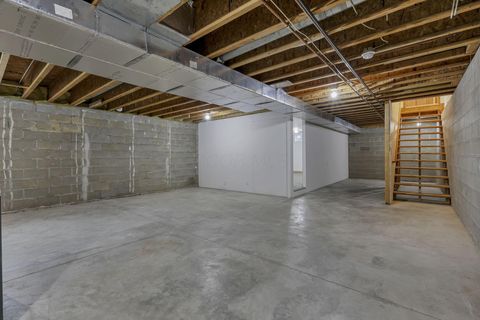 Tiny photo for 453 Bren Drive, Lancaster, OH 43130 (MLS # 226000739)