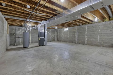 Tiny photo for 453 Bren Drive, Lancaster, OH 43130 (MLS # 226000739)