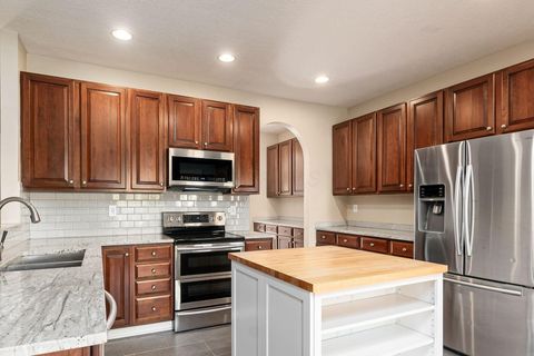 Tiny photo for 7033 Steeplebush Avenue, Westerville, OH 43082 (MLS # 225040970)