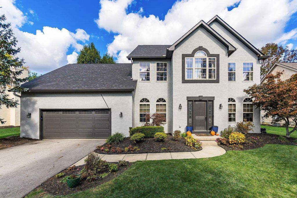 Photo for 7033 Steeplebush Avenue, Westerville, OH 43082 (MLS # 225040970)