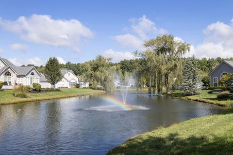 Tiny photo for 4213 Cobbler Road 14 #14, New Albany, OH 43054 (MLS # 226014631)