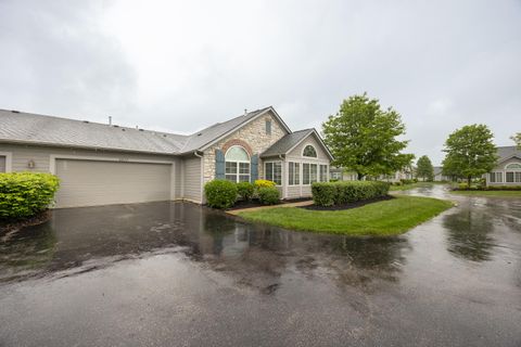 Tiny photo for 4213 Cobbler Road 14 #14, New Albany, OH 43054 (MLS # 226014631)