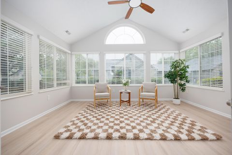 Tiny photo for 4213 Cobbler Road 14 #14, New Albany, OH 43054 (MLS # 226014631)