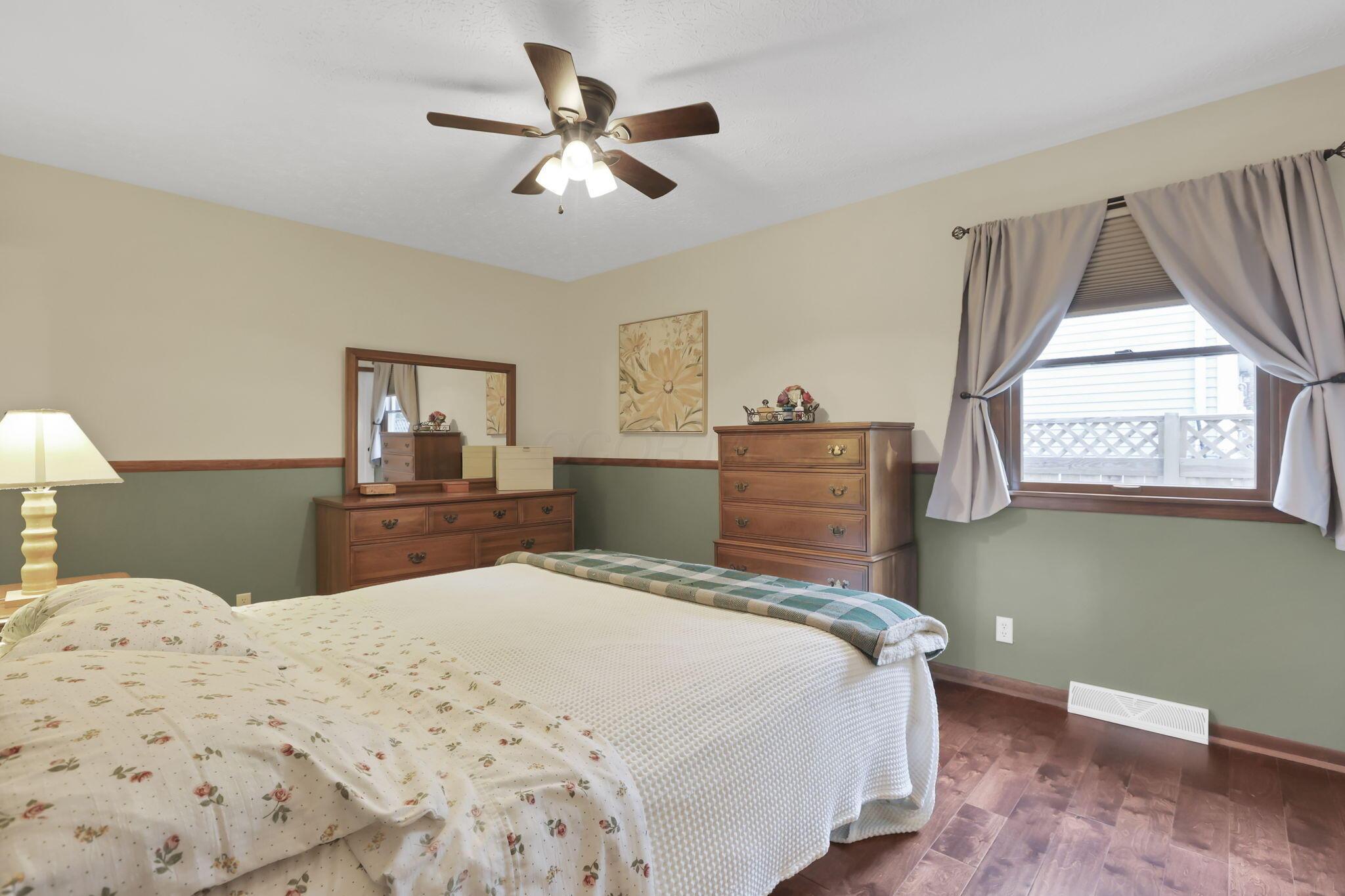 Marysville, Ohio 43040, United States, 4 Bedrooms Bedrooms, ,3 BathroomsBathrooms,Residential,Contingent,191923