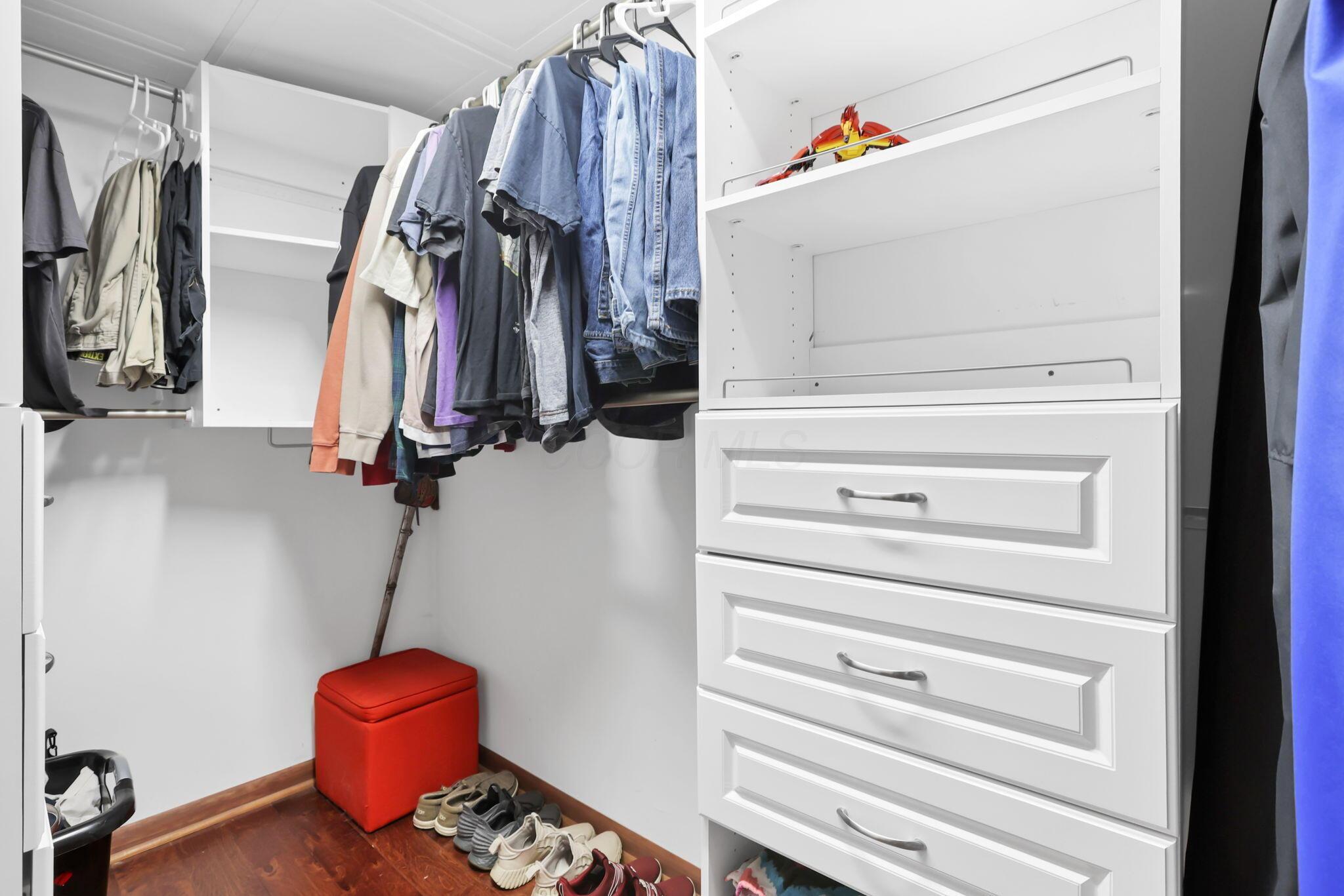 Marysville, Ohio 43040, United States, 4 Bedrooms Bedrooms, ,3 BathroomsBathrooms,Residential,Contingent,191923