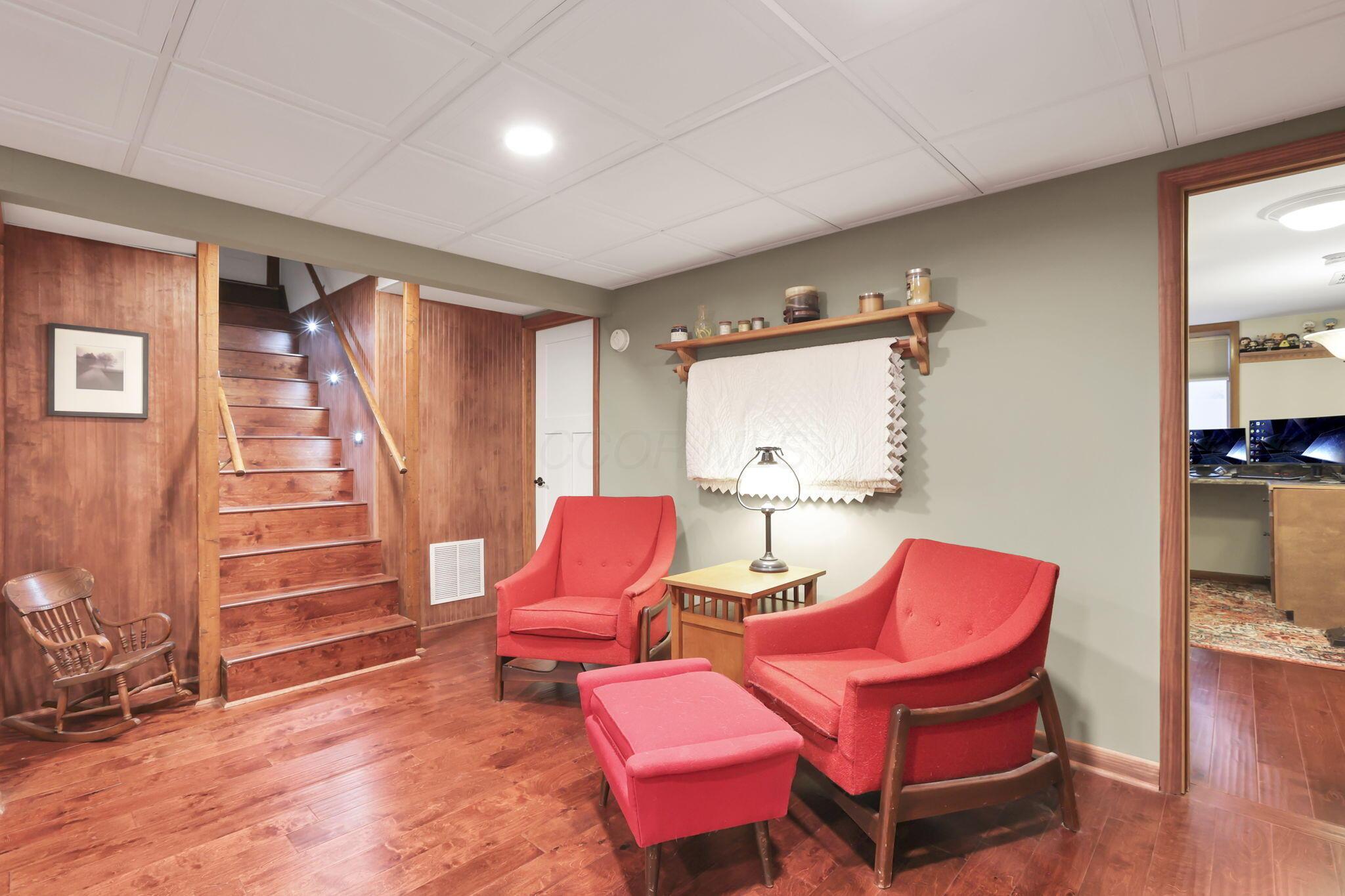 Marysville, Ohio 43040, United States, 4 Bedrooms Bedrooms, ,3 BathroomsBathrooms,Residential,Contingent,191923