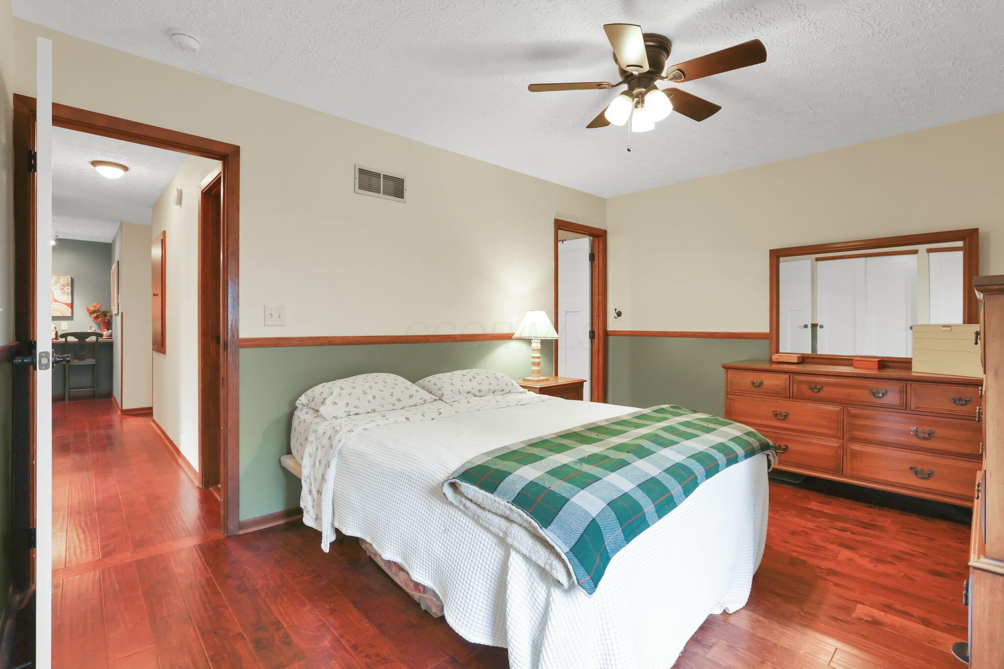 Marysville, Ohio 43040, United States, 4 Bedrooms Bedrooms, ,3 BathroomsBathrooms,Residential,Contingent,191923