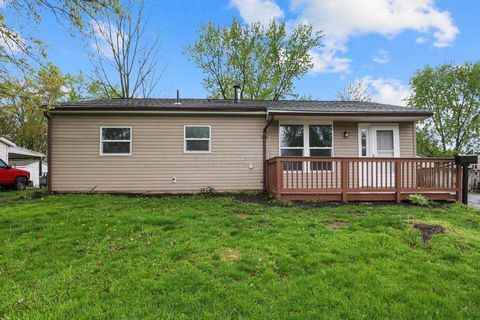 Photo of 5189 Zimmer Drive, Columbus, OH 43232 (MLS # 226001591)