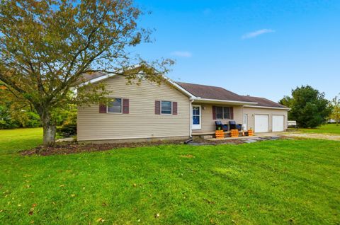 Photo of 10673 US Highway 22 W #W, Williamsport, OH 43164 (MLS # 226000881)