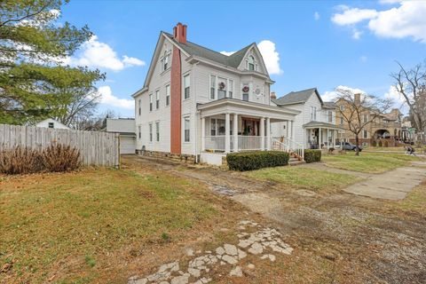 Tiny photo for 1019 N Columbus Street, Lancaster, OH 43130 (MLS # 226000594)