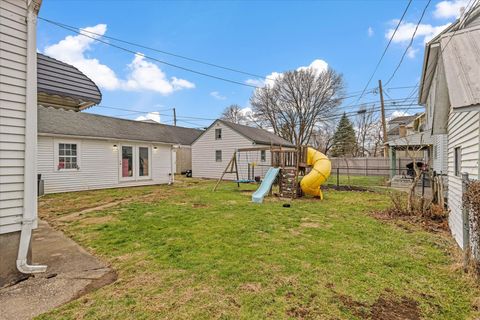 Tiny photo for 1019 N Columbus Street, Lancaster, OH 43130 (MLS # 226000594)