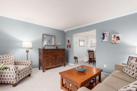 Tiny photo for 1459 River Trail Drive, Grove City, OH 43123 (MLS # 226001951)