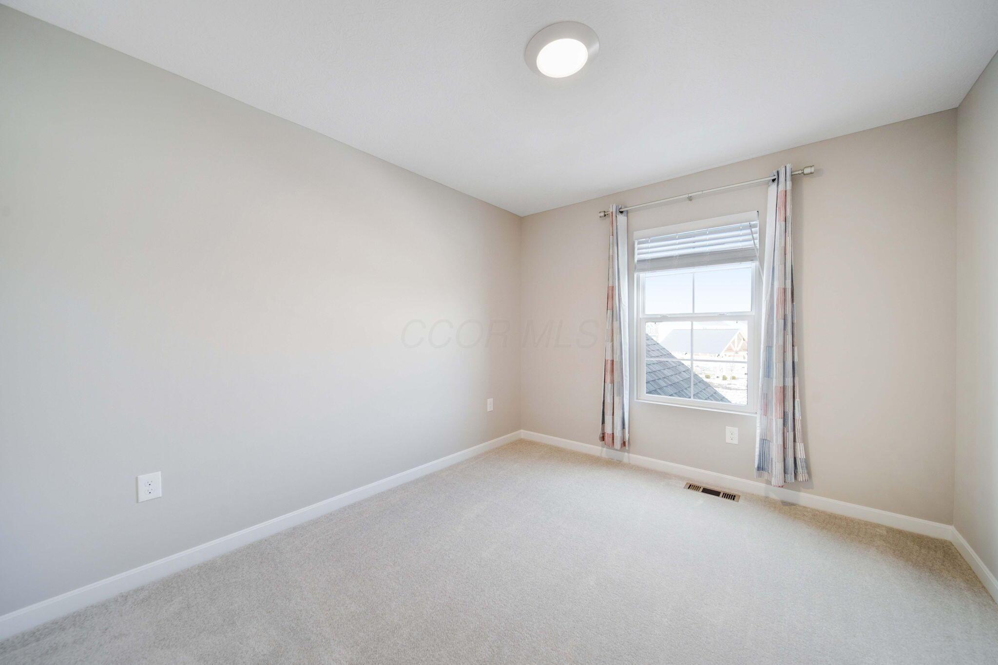 8129 Rhoderick Circle, Reynoldsburg, Ohio image 33