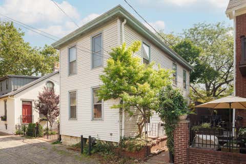 Photo for 202 E Beck Street