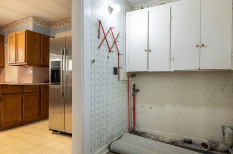 Tiny photo for 619 E Main Street, Lancaster, OH 43130 (MLS # 225045078)