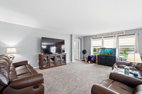 Tiny photo for 1613 Cowan Creek Drive, Marysville, OH 43040 (MLS # 226002949)