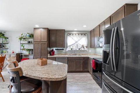 Tiny photo for 1613 Cowan Creek Drive, Marysville, OH 43040 (MLS # 226002949)